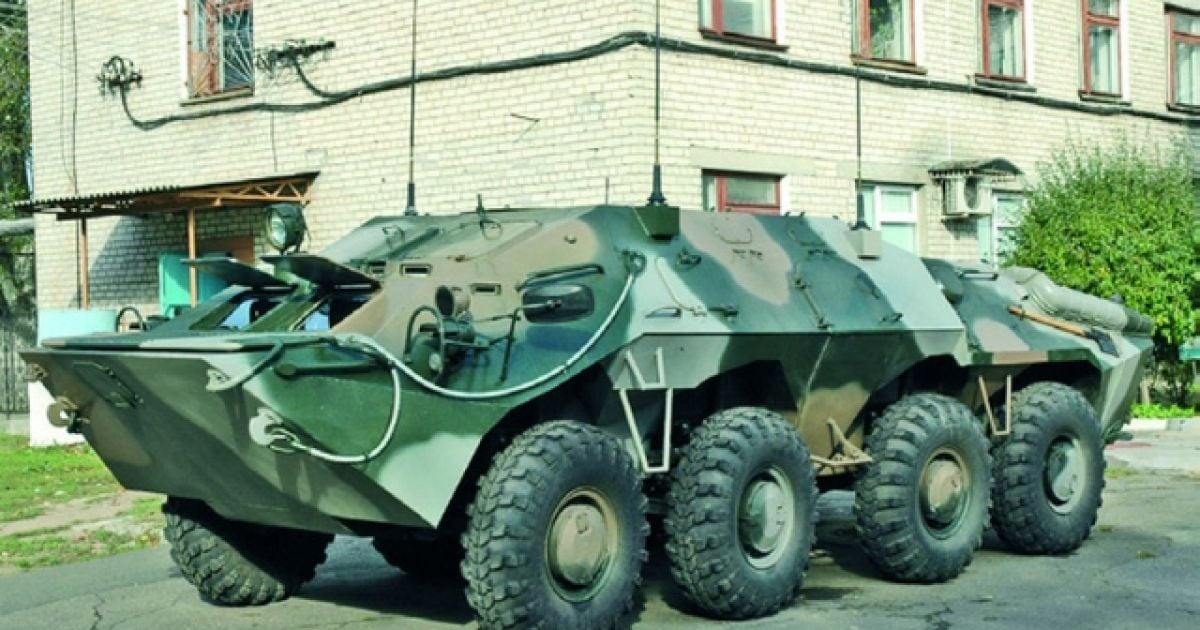 Украинским военным передали новые командно-штабные бронемашины