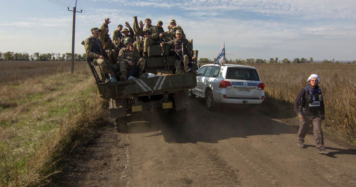 Семеро военнослужащих получили ранения, двое контужены - Лысенко