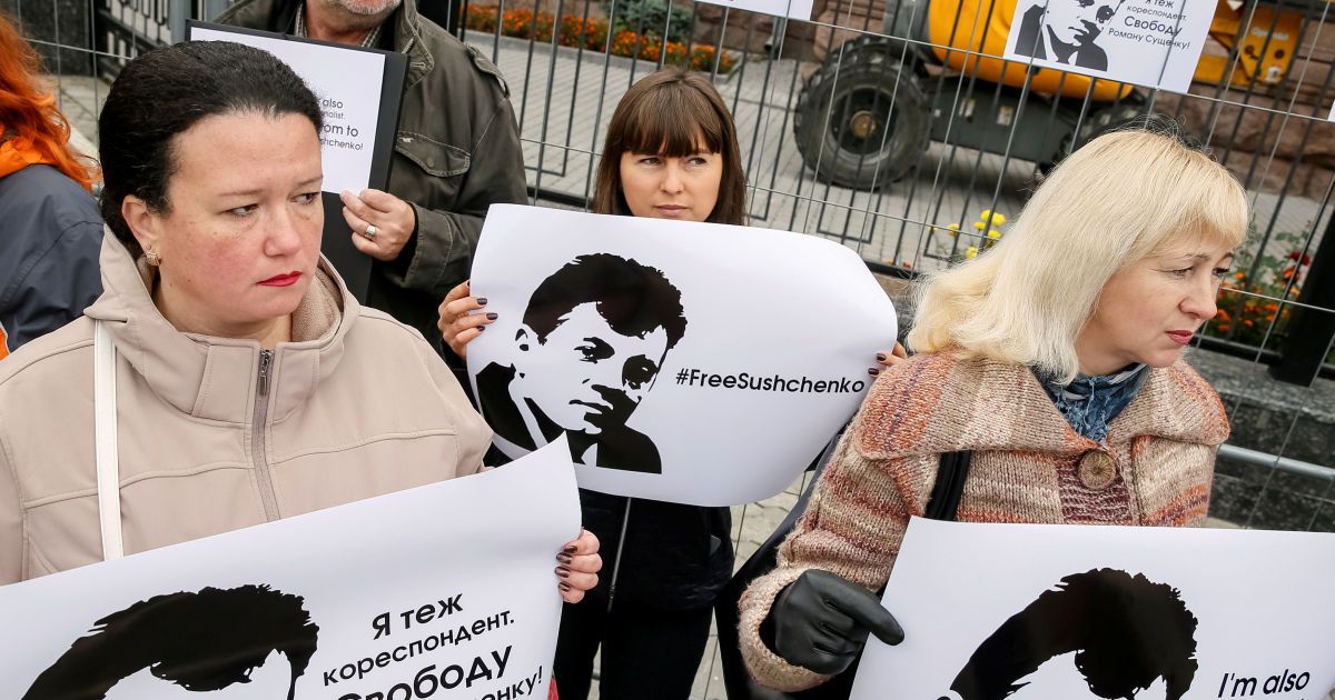 акції протесту проти затримання Сущенка_9 / © Reuters