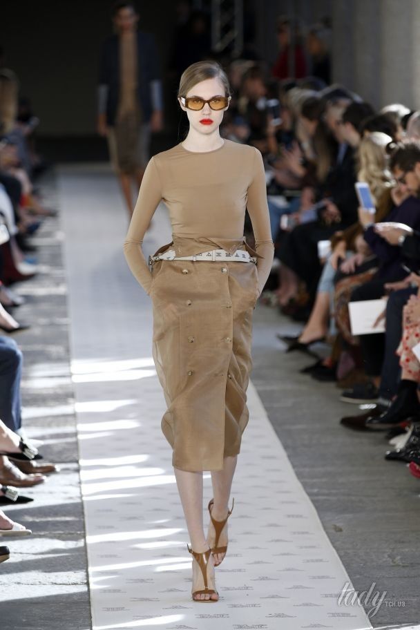 Коллекция Max Mara прет-а-порте сезона весна-лето 2018 / © East News