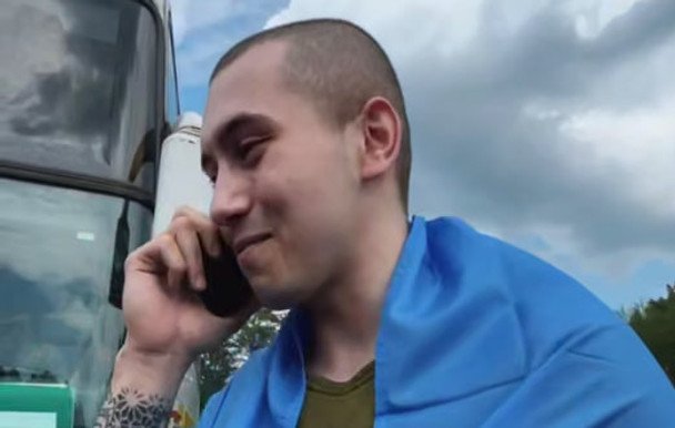 "Мамуля, я дома!": освобожденный военный растрогал Сеть словами к самой родной