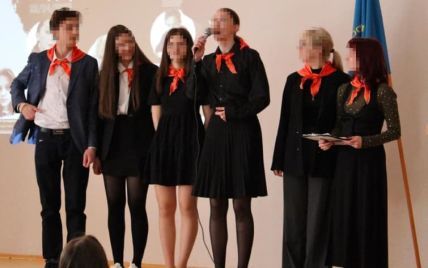 В Сети разразился скандал из-за нарядов киевских школьников, в МОН отреагировали: фото