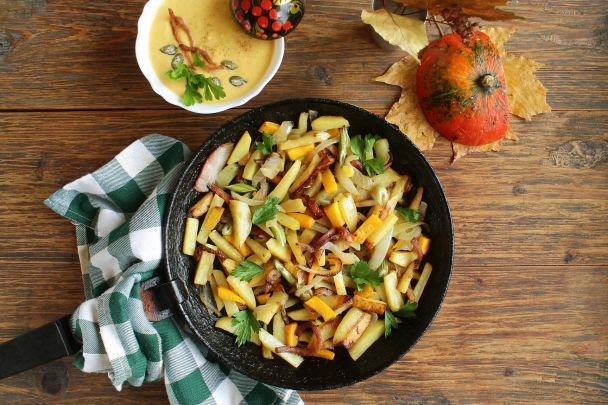Хрустящая, вкусная, с золотистой корочкой: как лучше всего жарить картошку