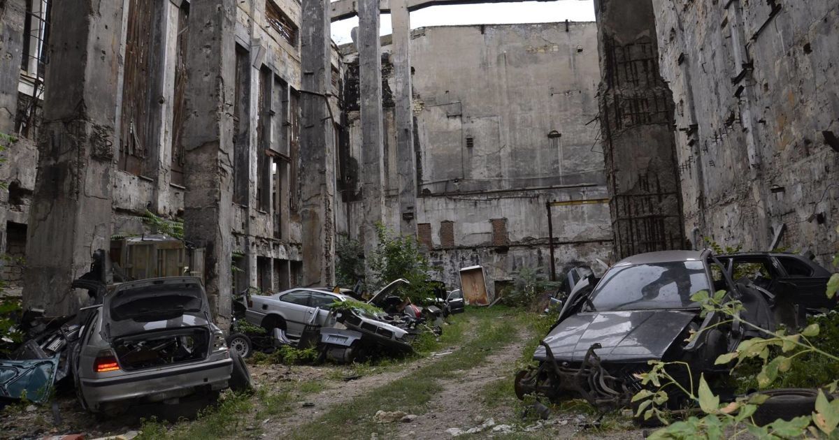 автоцвинтар у Миколаєві_6 / © ГУ Нацполіції в Миколаївській області