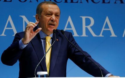 Эрдоган резко ответил на резолюцию о замораживании вступления Турции в ЕС