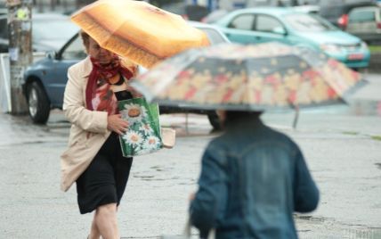 Мокрий четвер. 22 вересня в Україні буде холодно та дощитиме