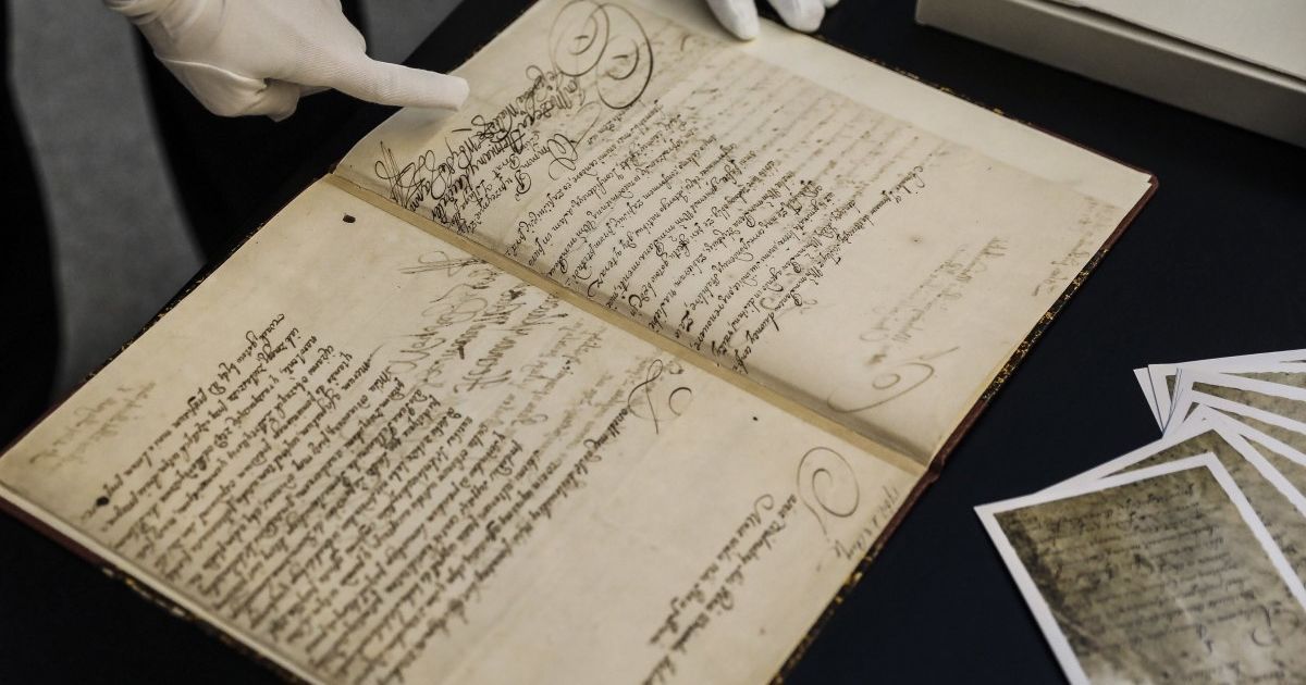 До України вперше прибула Конституція Пилипа Орлика