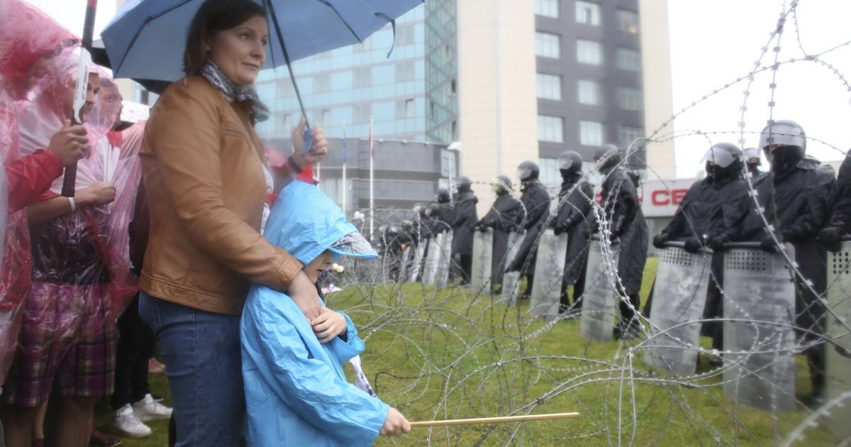 У Білорусі на мітингу затримали 12-річного хлопця