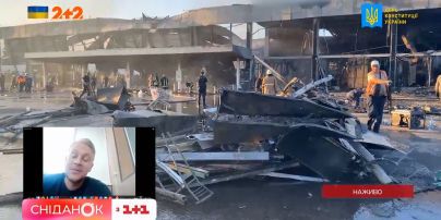 "Повезло, что мы были со стороны выхода": очевидец о спасении из обстрелянного ТЦ в Кременчуге