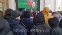 "Соціальна дистанція? Ні, не чули": у київському метро утворилися величезні черги