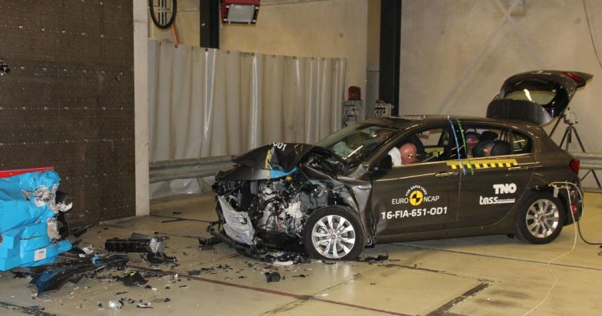 Новый Fiat Tipo разбили на краш-тестах EuroNCAP