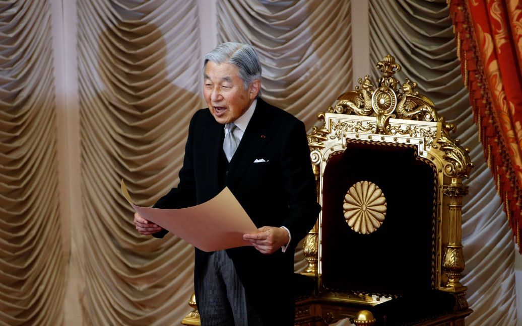 Японский император Акихито объявляет о начале новой сессии  верхней палаты парламента в Токио, Япония. / © Reuters