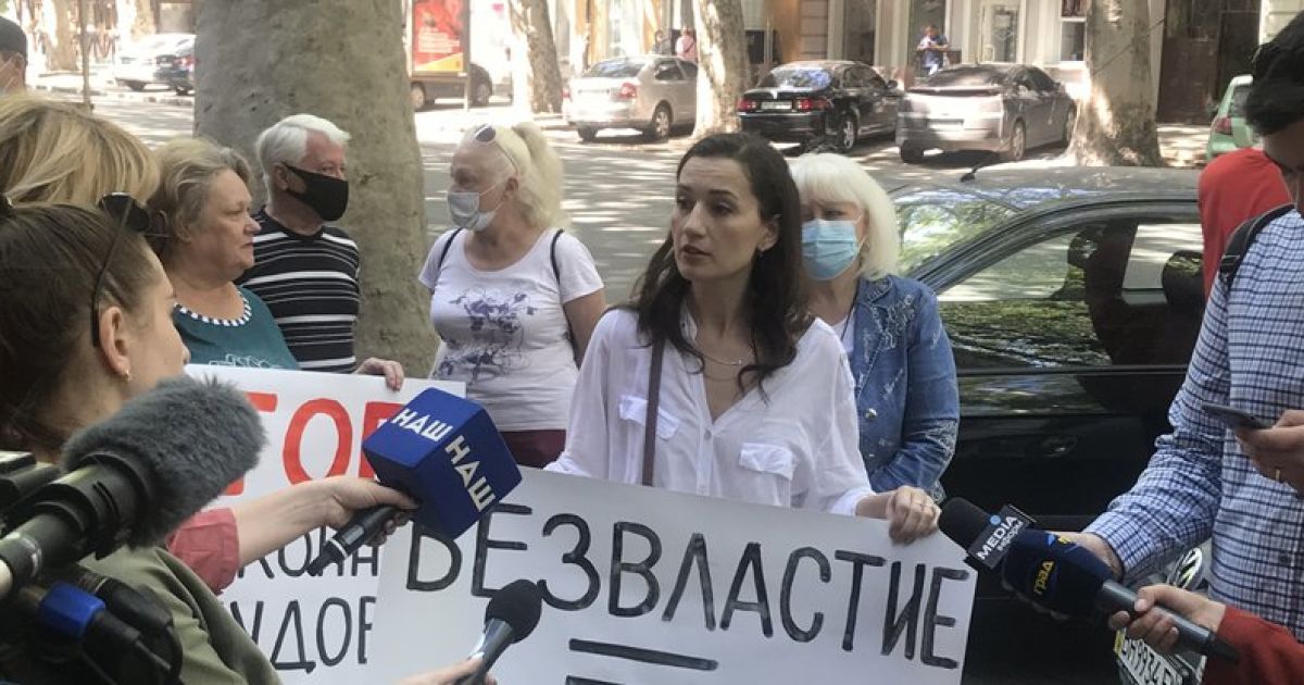 В Одессе перекрыли дорогу: протестуют против застройки на Ришельевской