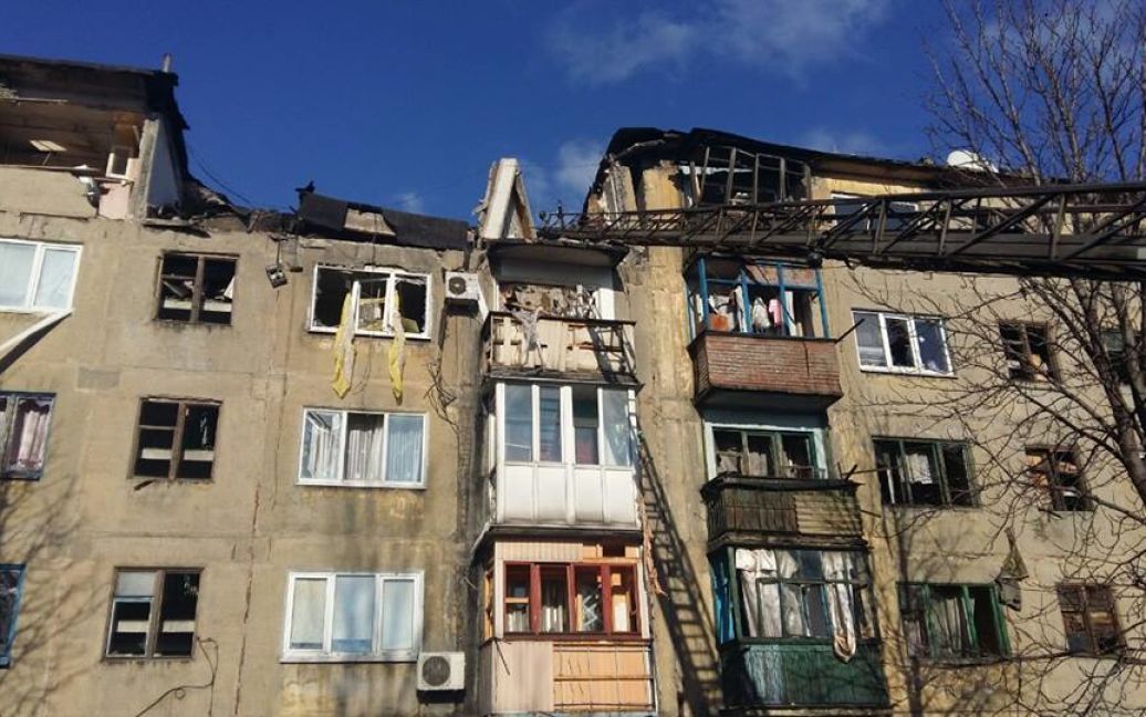 От взрыва пострадало два этажа / © Facebook/ ГСЧС Украины