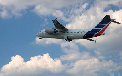 Самолет над Львовом развернули в аэропорт из-за пожара на борту – СМИ