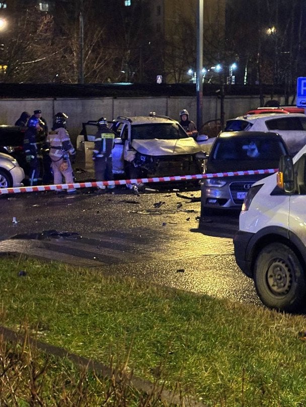 Фото з місця вибуху авто на півдні Москви / © російські телеграм-канали