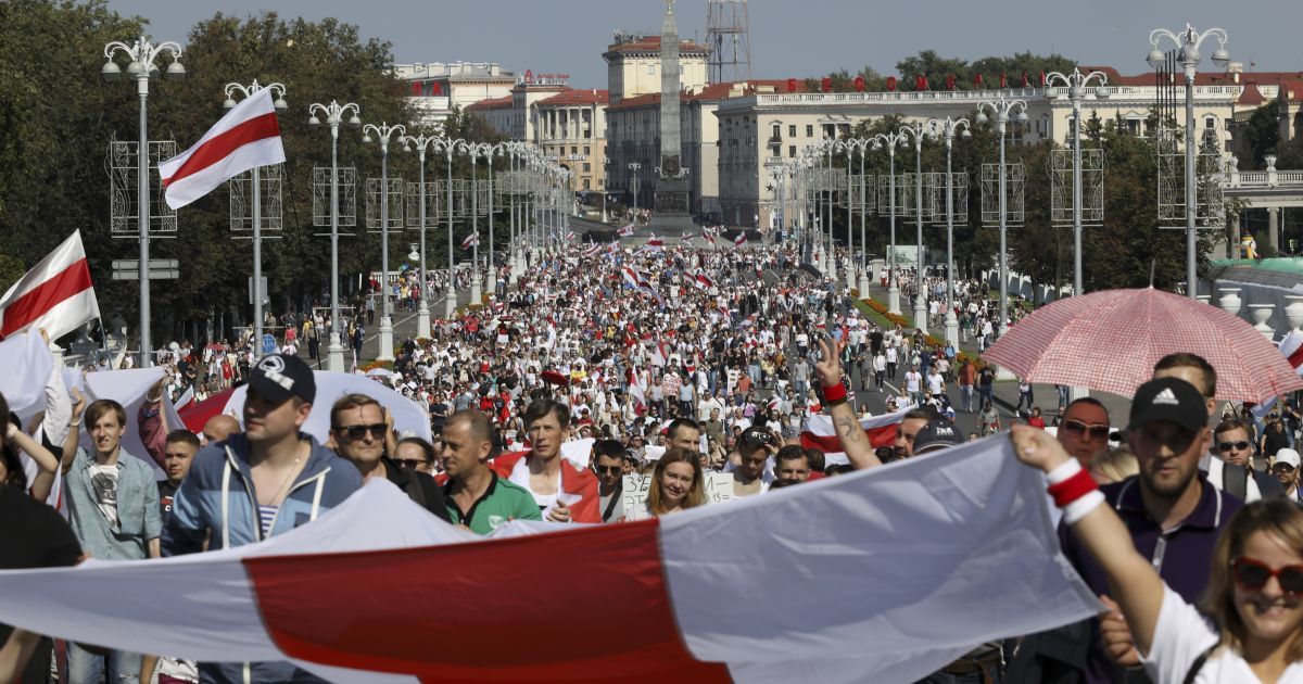 Zhestkie Zaderzhaniya V Den Rozhdeniya Lukashenko I Plany Na Novye Protesty Kak Proshli Sutki V Belarusi Novosti Mira Mir Tsn Ua