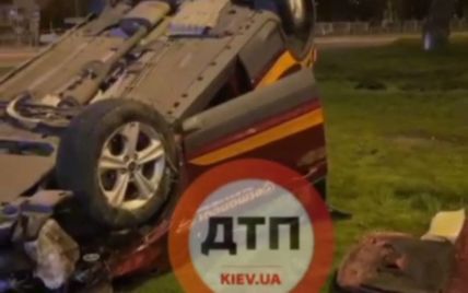 В Киеве произошло ДТП с арендованным автомобилем (видео)