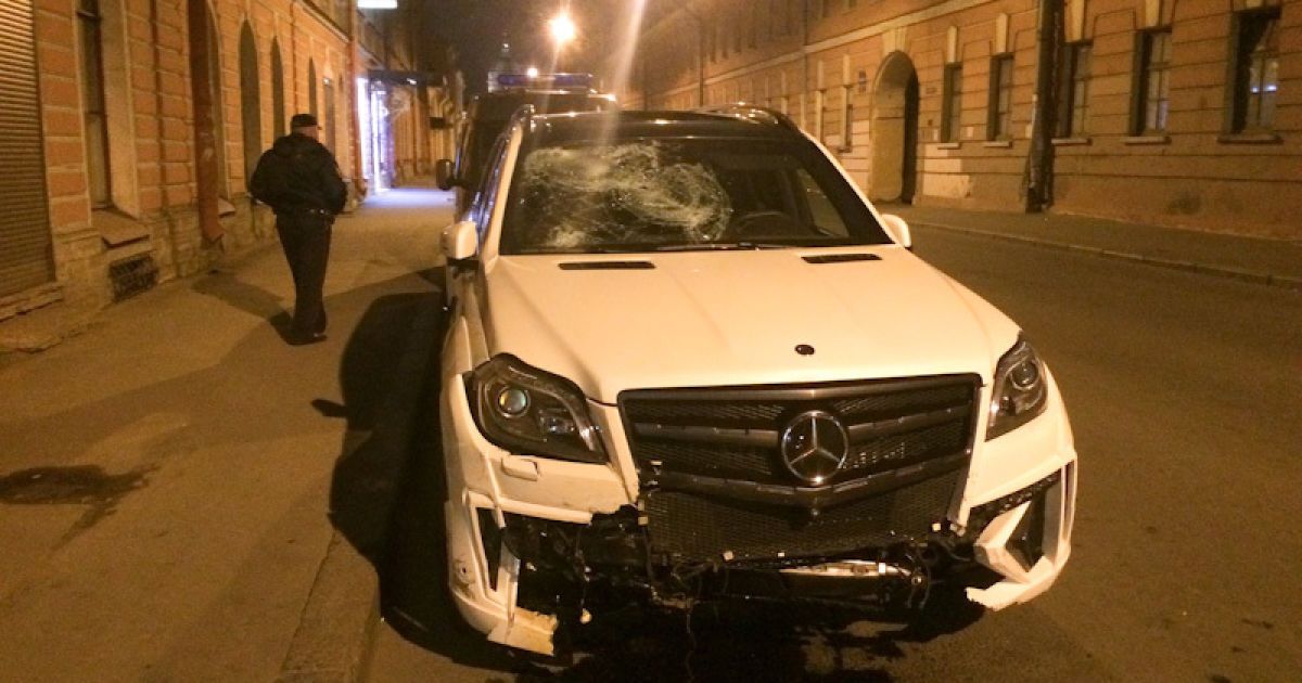 В Питере стреляли и таранили авто / © Фонтанка.ру