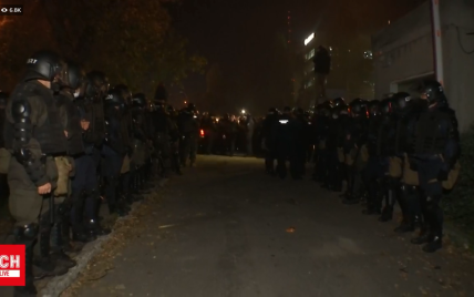 Справа Шеремета: у Києві біля суду відбуваються сутички між активістами та правоохоронцями - пряма трансляція