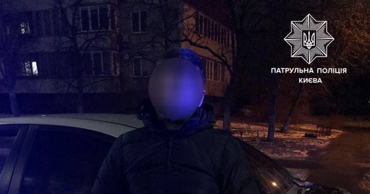 У Києві грабіжники виштовхали потерпілого з автомобіля просто на ходу