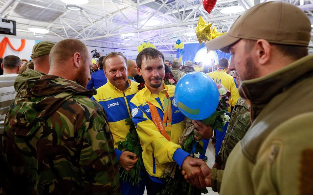 Переможців зустріли вдома / © Reuters