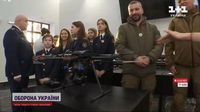 Обміняли папір на дрон – маленькі працівники Київської дитячої залізниці допомогли ЗСУ