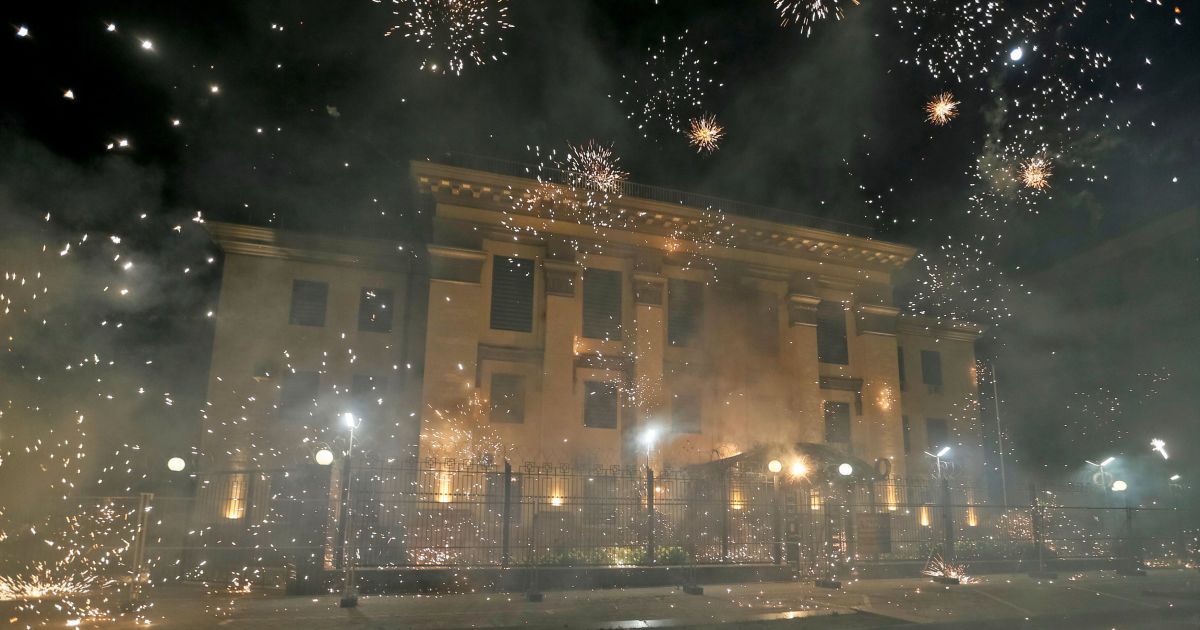 Напад на російське посольство у Києві_2 / © Reuters