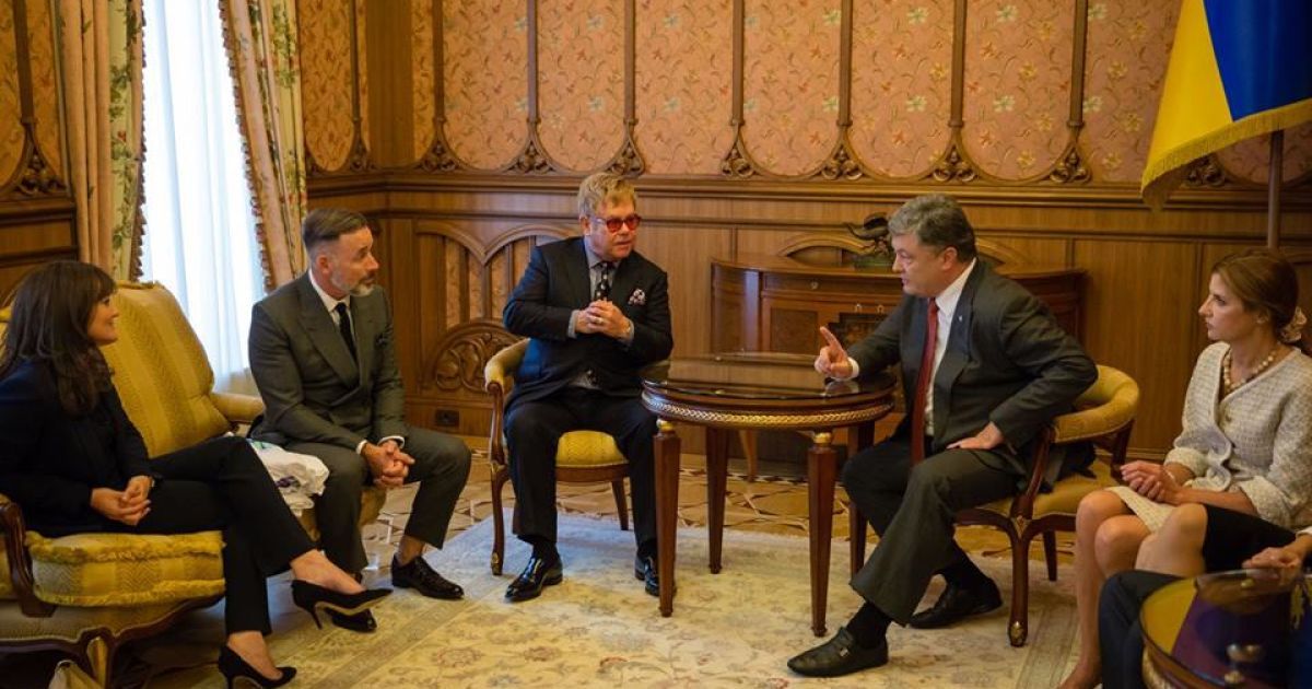 Порошенко встретился с Элтоном Джоном. / © Facebook / Петр Порошенко