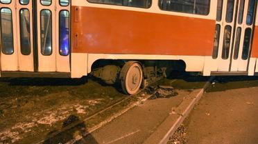 В Одесі трамвай зійшов з рейок і врізався в легковик _1 / © Facebook/Alexandr Sinelnikov