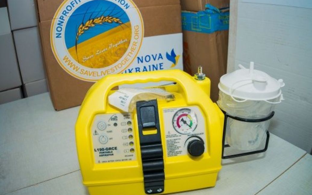 Закупленное на средства "Океана Эльзы" оборудования для украинских больниц / © пресс-служба канала "1+1"