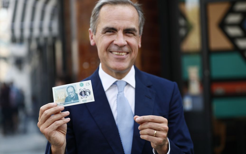 Банк Англії представив пластикову банкноту / © Reuters