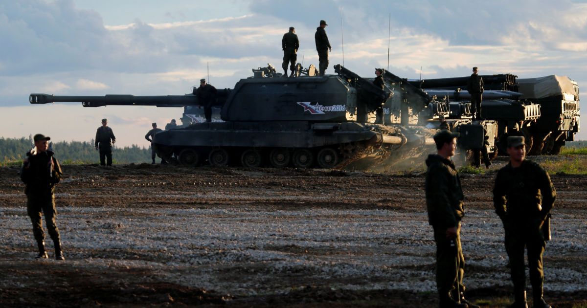 Генштаб ЗС РФ подовжив "відрядження" кадрових військових на Донбасі - Тимчук