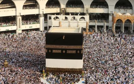 В крупнейшей мечети мира предотвратили теракт против паломников - Reuters