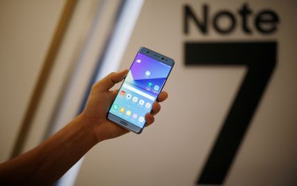 Госавиаслужба призвала украинцев не пользоваться смартфонами Galaxy Note 7 в самолетах