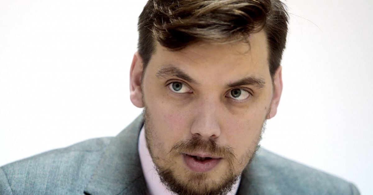 Гончарук записал новый влог: говорил о новой программе от МВФ, увольнении госслужащих и резонансных ДТП