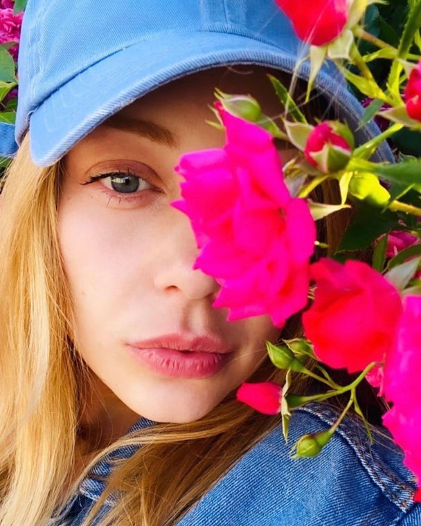  / © instagram.com/tinakarol_fantina