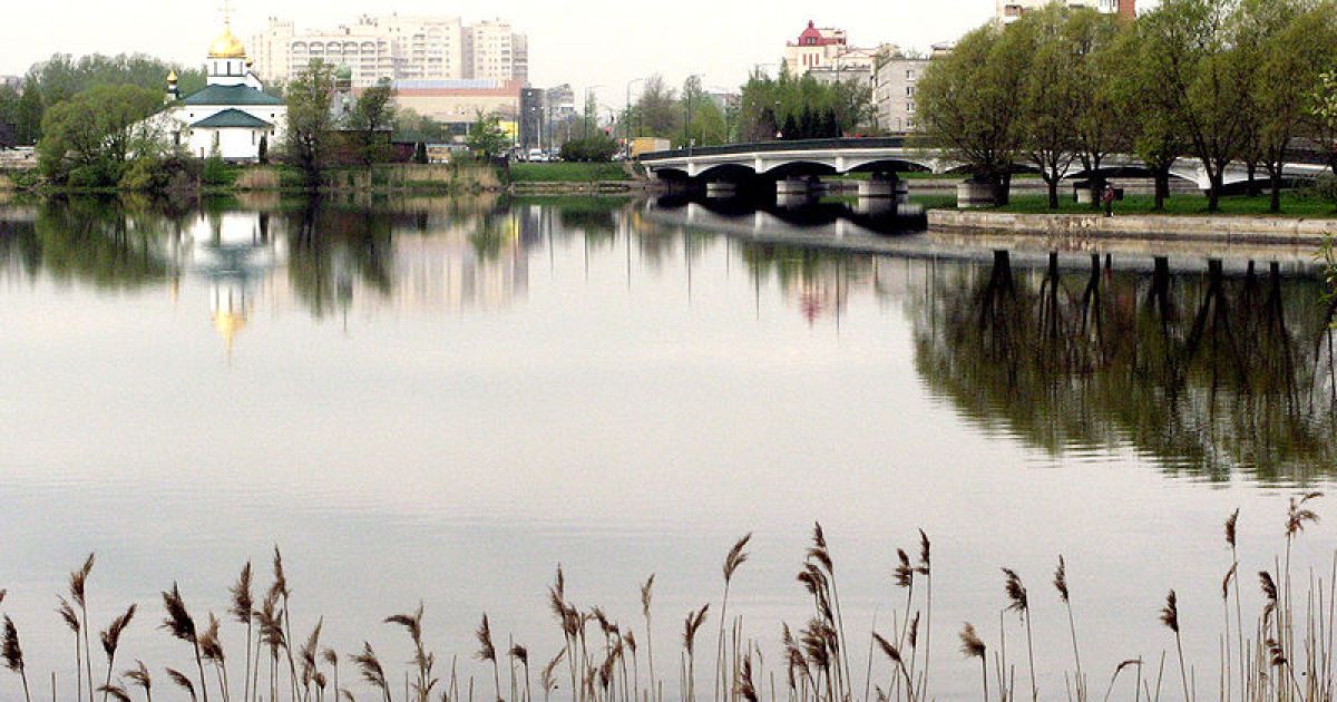 В России отец захватил в заложники шестерых детей и угрожает "всех убить"