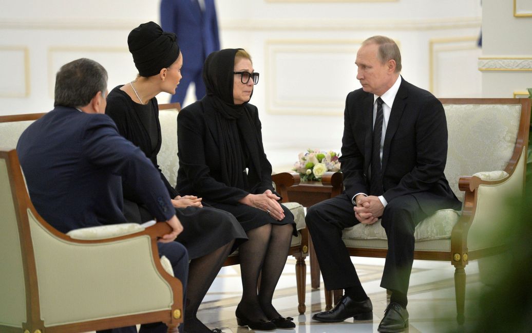 Путін відвідав місце поховання Карімова / © Reuters