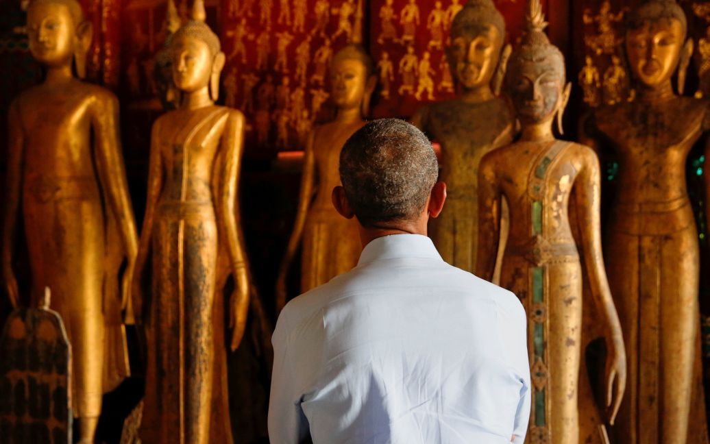 Президент США Барак Обама відвідує буддійський храм Ват Сієнг Тонг у Лаосі під час участі у саміті АСЕАН. / © Reuters