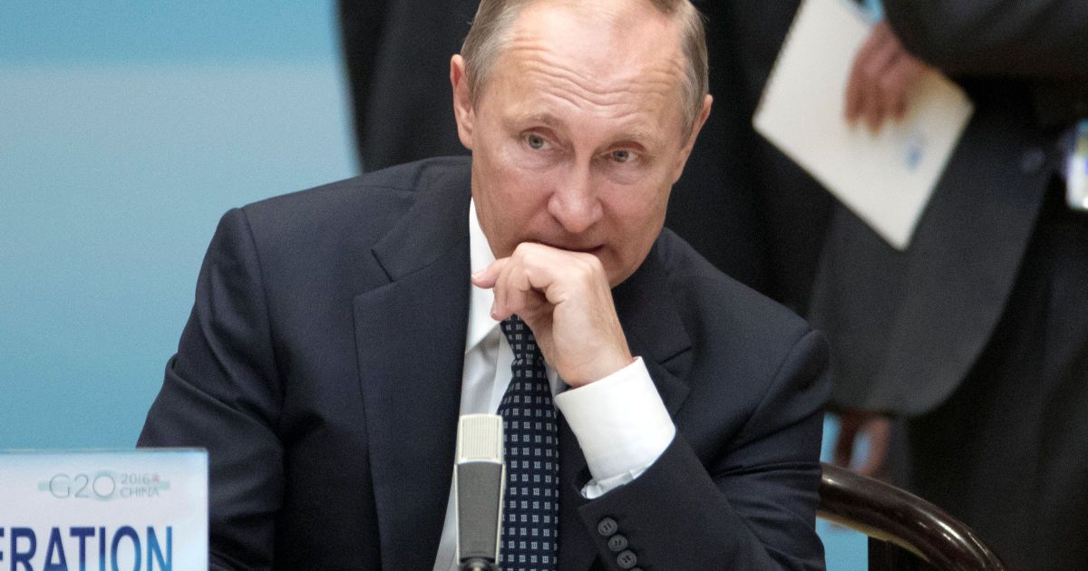 Путин признал, что защищает на Донбассе русскоязычное население