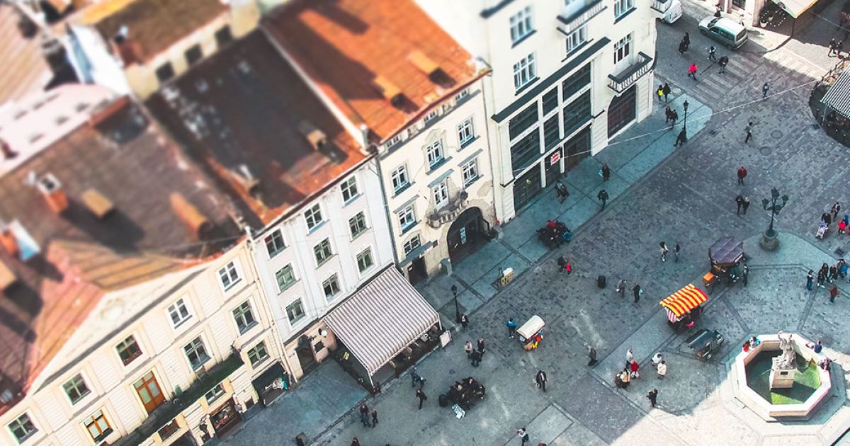 Особлива атмосфера та відсутність тиску мегаполіса. Чому українці переїжджають до Львова