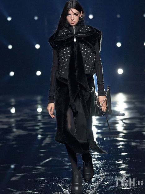 Коллекция Givenchy прет-апорте сезона осень-зима 2021-2022 / © East News