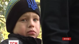 Шестилетний мальчик получил нервный срыв, когда его поставили на колени перед классом