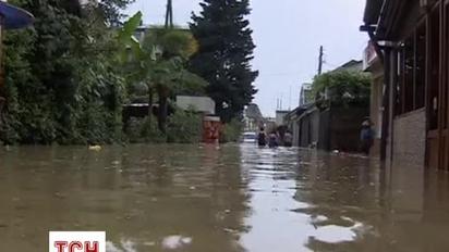 Уровень воды в Сочи начал спадать