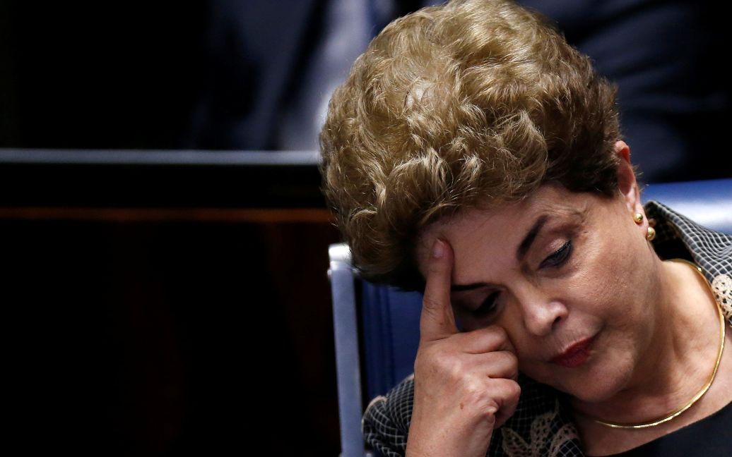 Президент Бразилии Дилма Русеф перед финальными дебатами в сенате, которые должны решить судьбу ее импичмента. / © Reuters