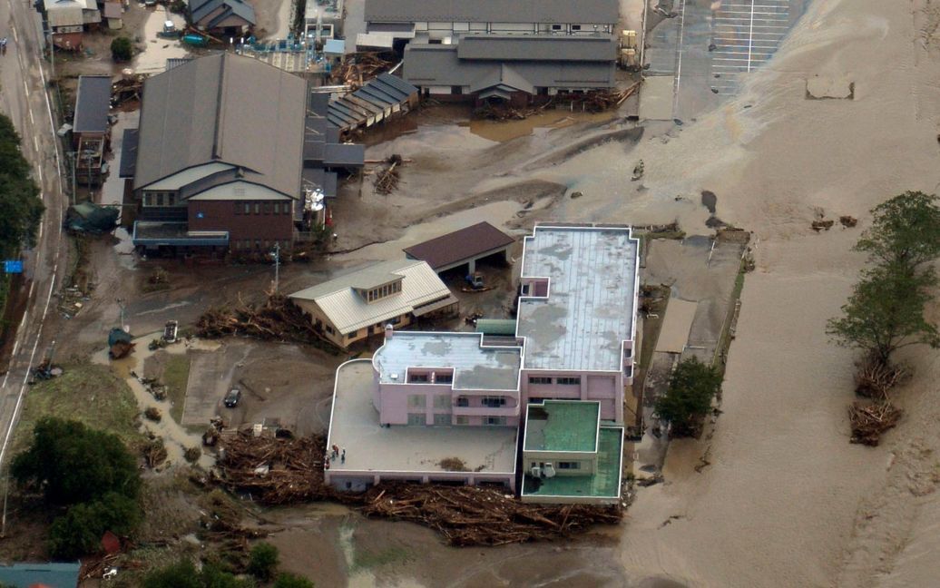 Повінь, викликана "Лайонроком", затопила міста в Японії / © Reuters