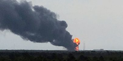 У Мережі з'явилося відео моменту вибуху ракети Falcon 9