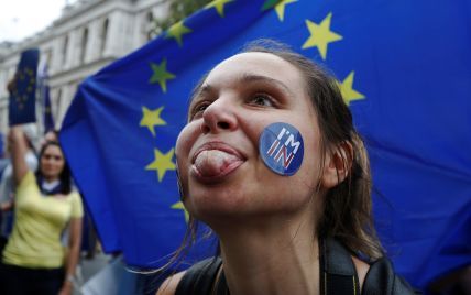 Недовольные Brexit британцы смогут купить гражданство ЕС