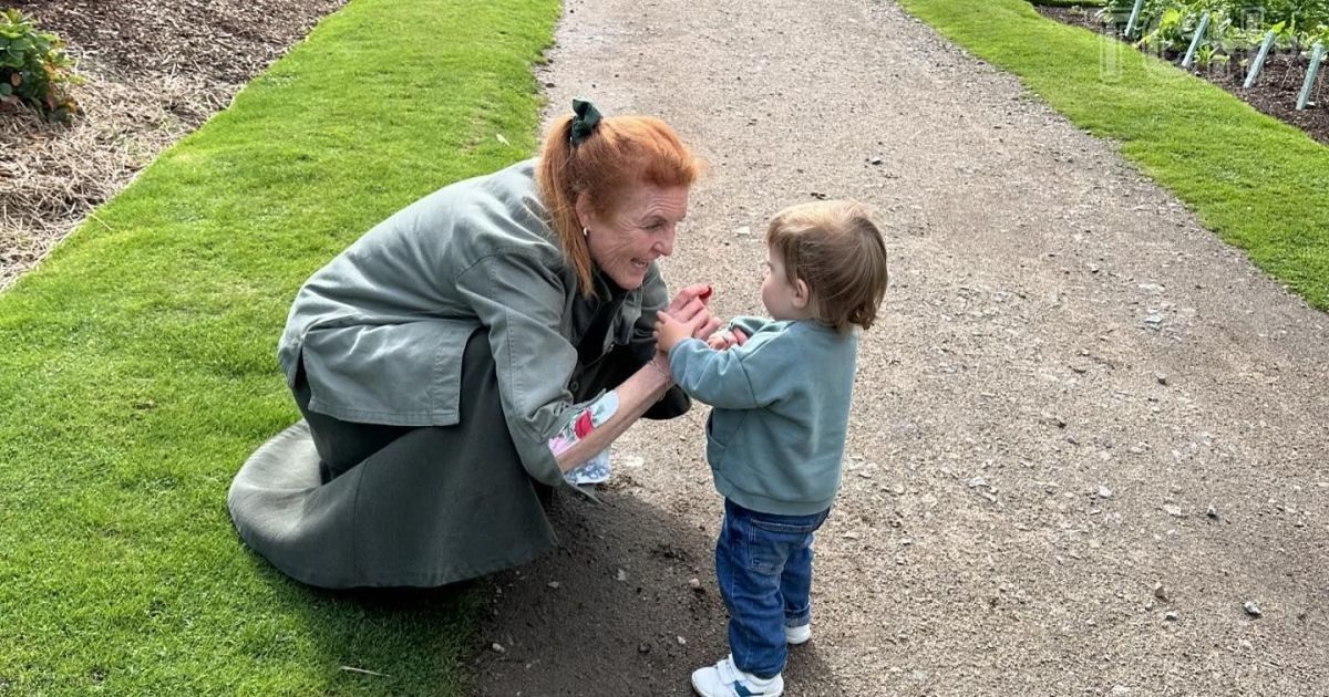 Сара Йоркська з онуком – сином принцеси Євгенії